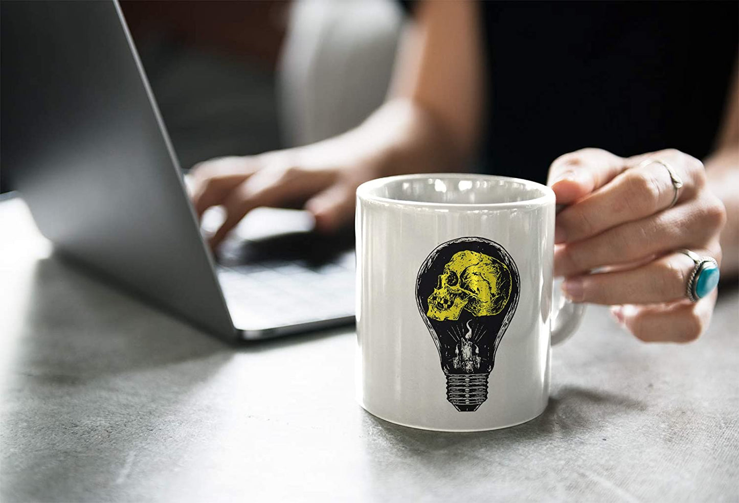 White Smoke Tazza Skull Idea - Mug Accattivante con Un Teschio e Le Candele per Fare Colazione con Stile - Choose ur Color Cuc shop